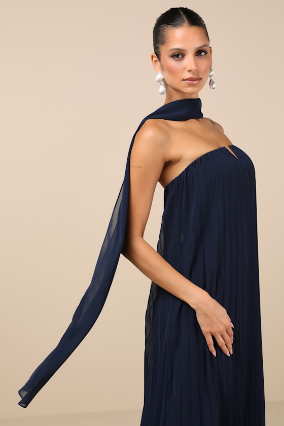 Lael White Floral Pleated Strapless Dress and Scarf Set