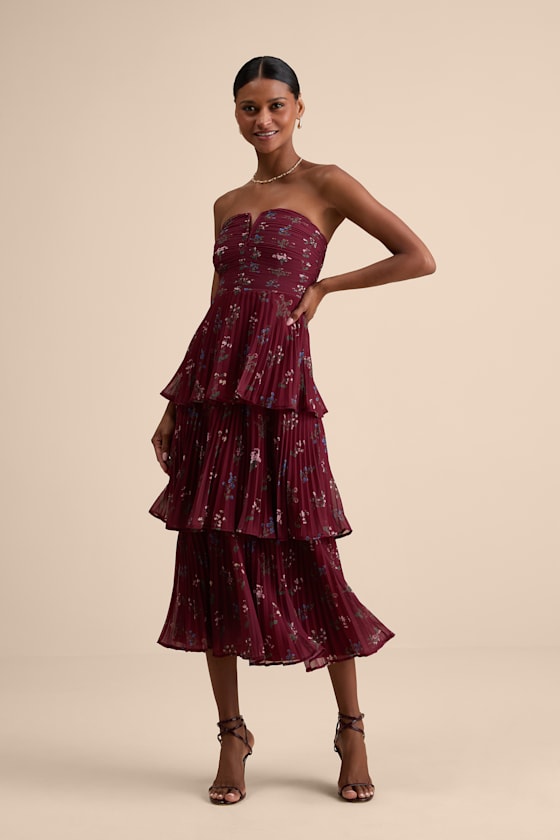 Hadelyn Lavender Floral Pleated Tiered Midi Dress